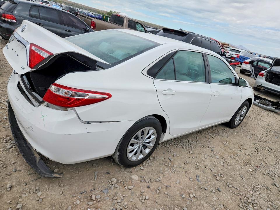 54497916 :رقم المزاد ، 4T1BF1FK0HU733980 vin ، 2017 Toyota Camry مزاد بيع