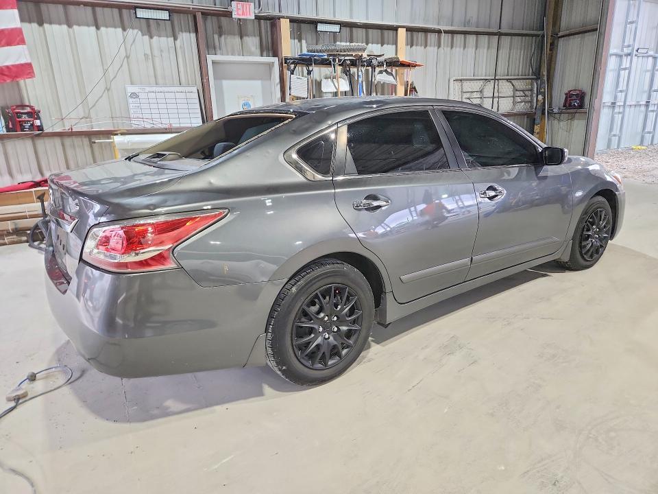 Продажа на аукционе авто 2015 Nissan Altima, vin: 1N4AL3AP0FN912606, номер лота: 52469156