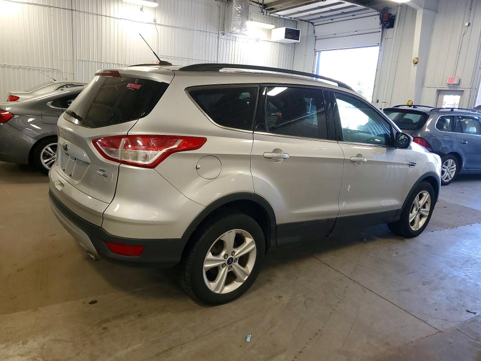 2015 Ford Escape მანქანა იყიდება აუქციონზე, vin: 1FMCU9G91FUC66165, აუქციონის ნომერი: 53693566