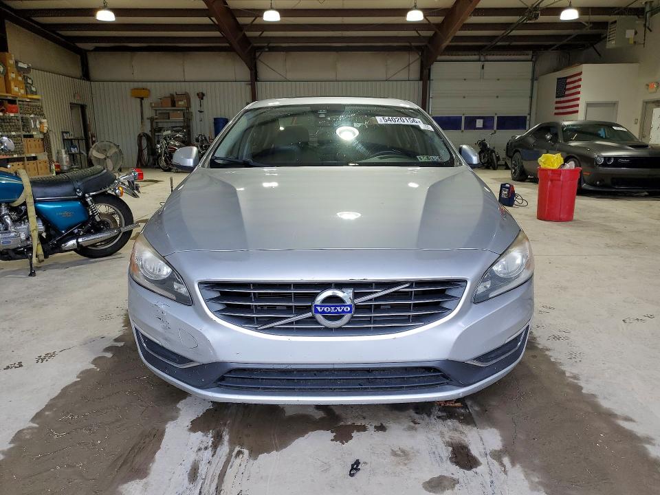 2014 Volvo S60 მანქანა იყიდება აუქციონზე, vin: YV1612FS2E2298195, აუქციონის ნომერი: 54020156
