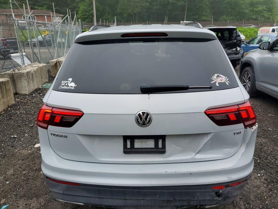 Aukcja sprzedaży 2018 Volkswagen Tiguan, vin: 3VV1B7AX1JM015268, numer aukcji: 54897756