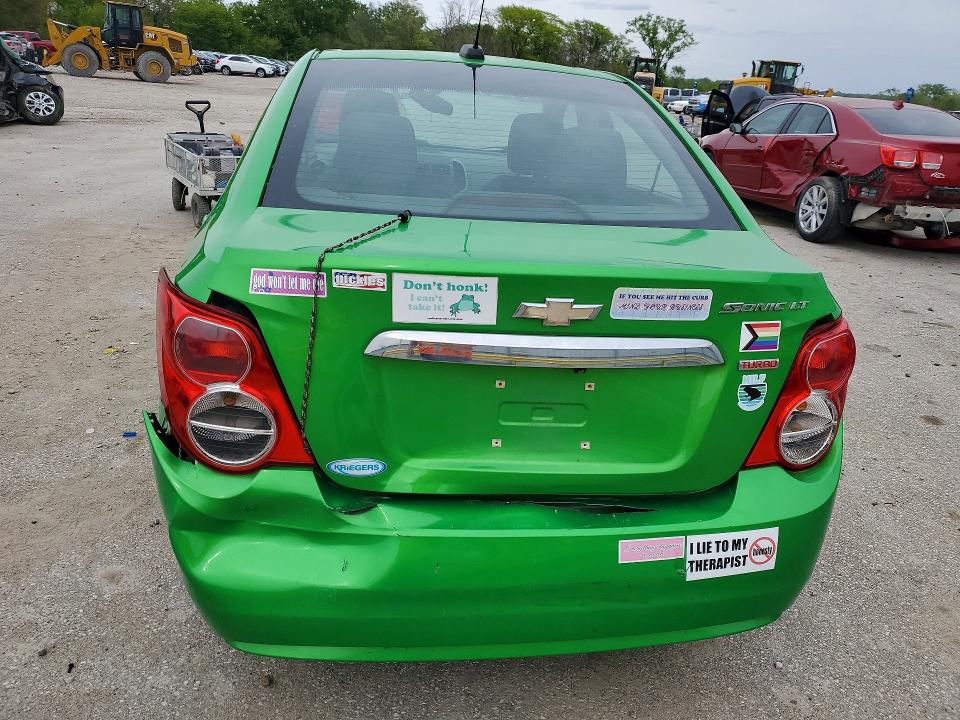 52021296 :رقم المزاد ، 1G1JC5SB4G4129202 vin ، 2016 Chevrolet Sonic مزاد بيع