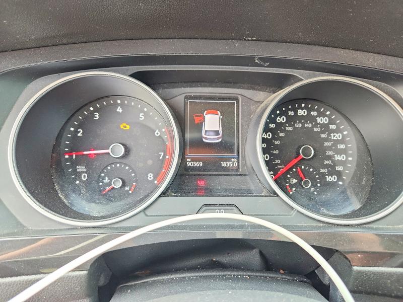 53373096 :رقم المزاد ، 3VV2B7AX6KM131569 vin ، 2019 Volkswagen Tiguan مزاد بيع