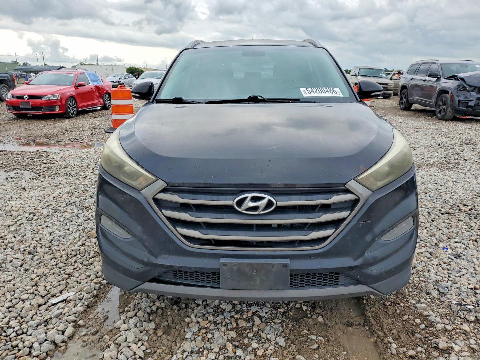 54200486 :رقم المزاد ، KM8J33A20GU039263 vin ، 2016 Hyundai Tucson مزاد بيع