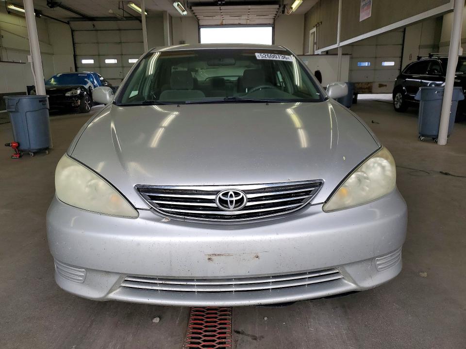 2005 Toyt Camry მანქანა იყიდება აუქციონზე, vin: 4T1BE32KX5U948198, აუქციონის ნომერი: 52600736