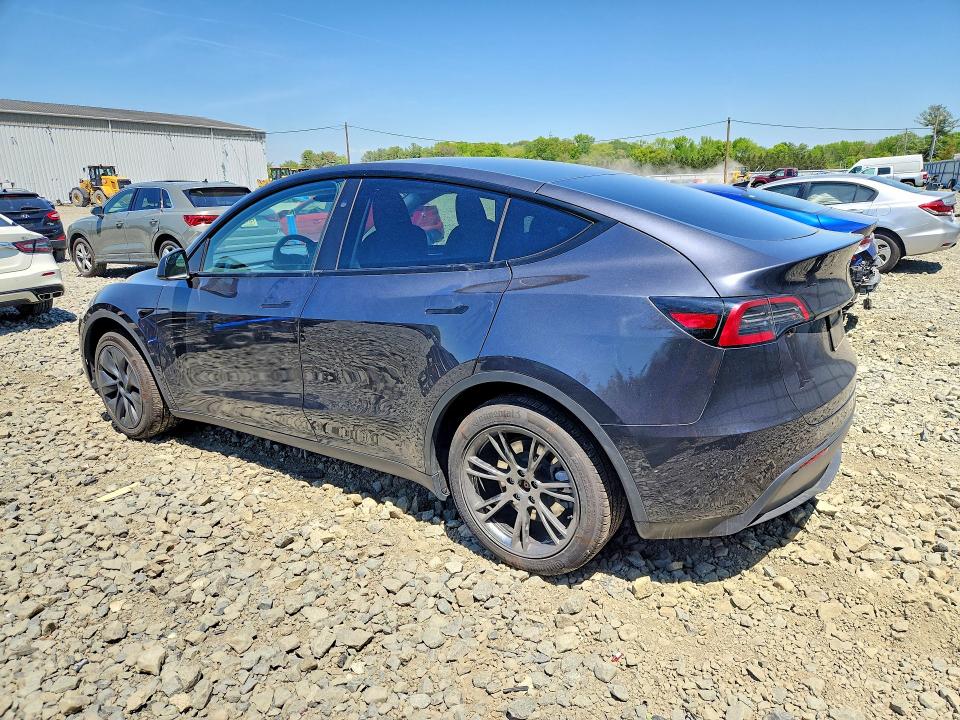 Auction sale of the 2024 Tesla Model Y, vin: 7SAYGDED9RF155312, lot number: 52365616