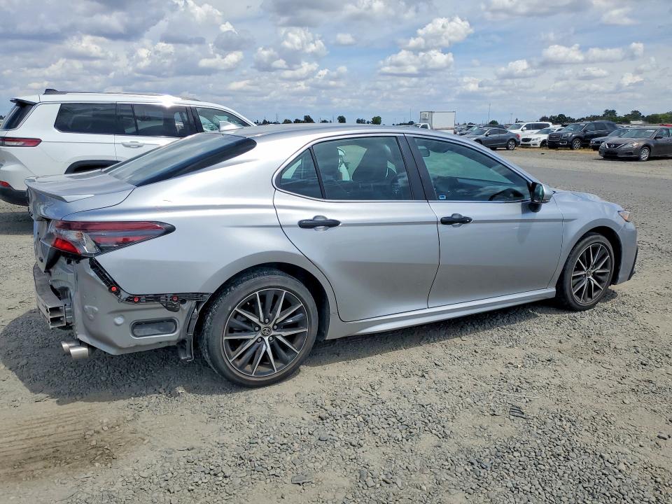 Auction sale of the 2023 Toyota Camry, vin: 4T1G11AK7PU775864, lot number: 55220716