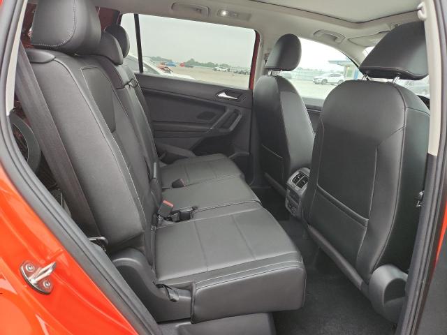 54367236 :رقم المزاد ، 3VV2B7AX9JM190176 vin ، 2018 Volkswagen Tiguan مزاد بيع