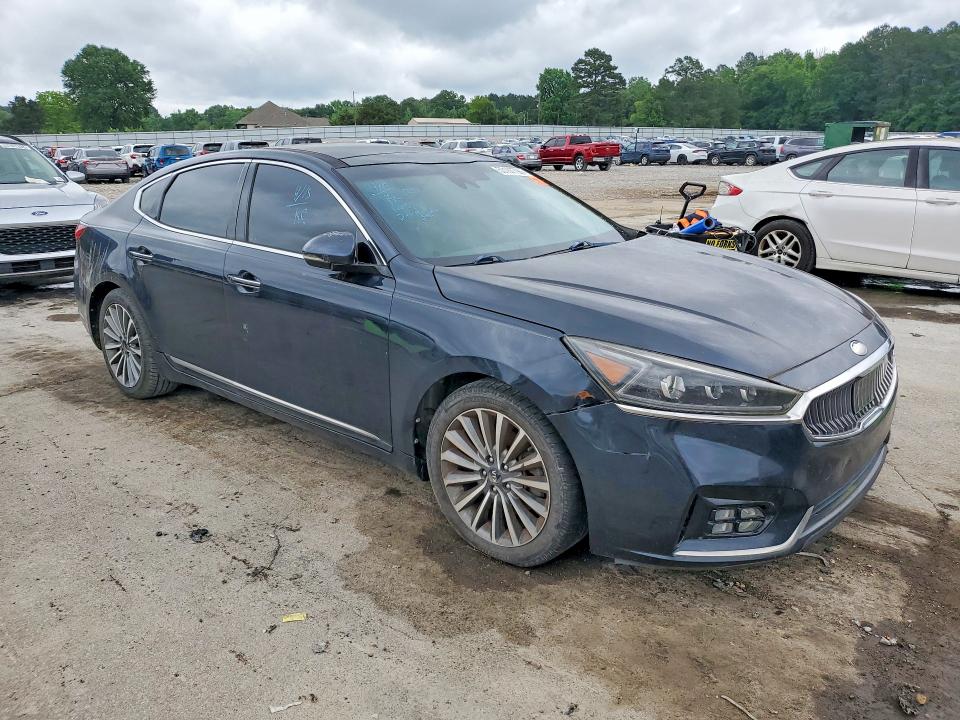 2017 Kia Cadenza მანქანა იყიდება აუქციონზე, vin: KNALC4J1XH5067185, აუქციონის ნომერი: 53167796