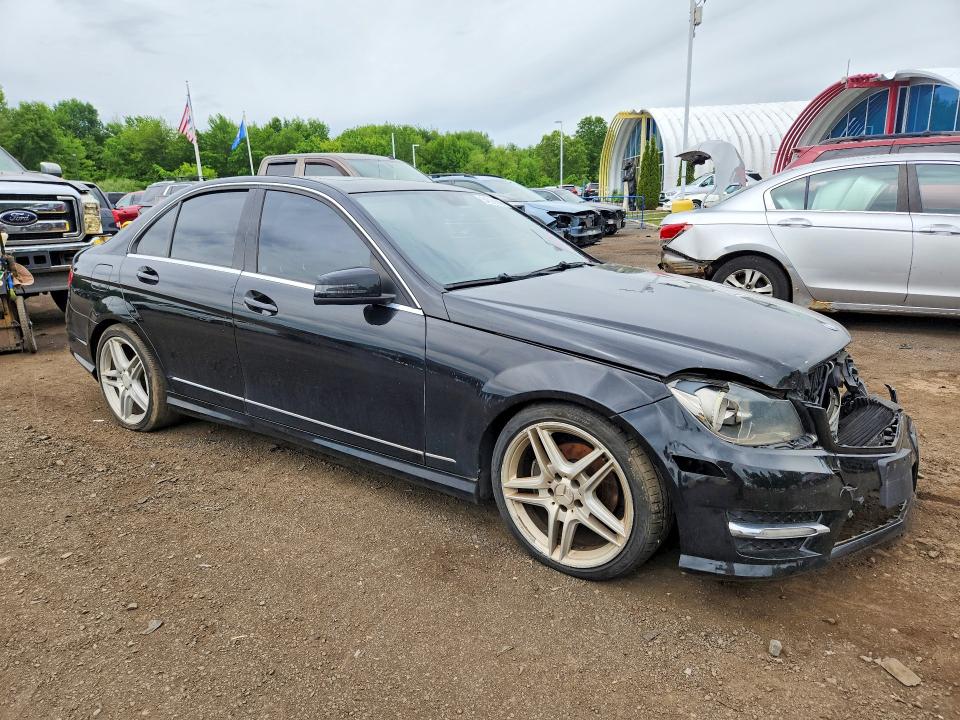 54626666 :رقم المزاد ، WDDGF8BB5CR192497 vin ، 2012 Mercedes-benz C مزاد بيع