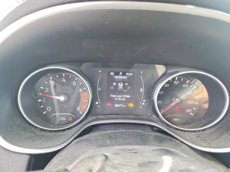 54047946 :رقم المزاد ، 3C4NJDBB2KT670051 vin ، 2019 Jeep Compass مزاد بيع