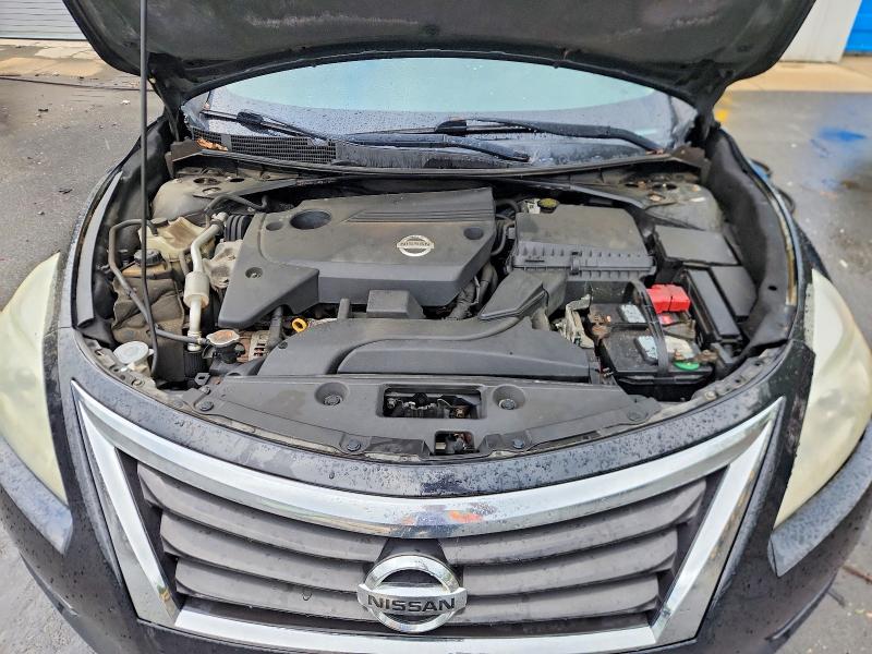 2015 Nissan Altima მანქანა იყიდება აუქციონზე, vin: 1N4AL3AP2FN396040, აუქციონის ნომერი: 52392296