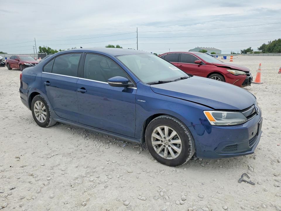2013 Volkswagen Jetta მანქანა იყიდება აუქციონზე, vin: 3VW637AJXDM253215, აუქციონის ნომერი: 53000526
