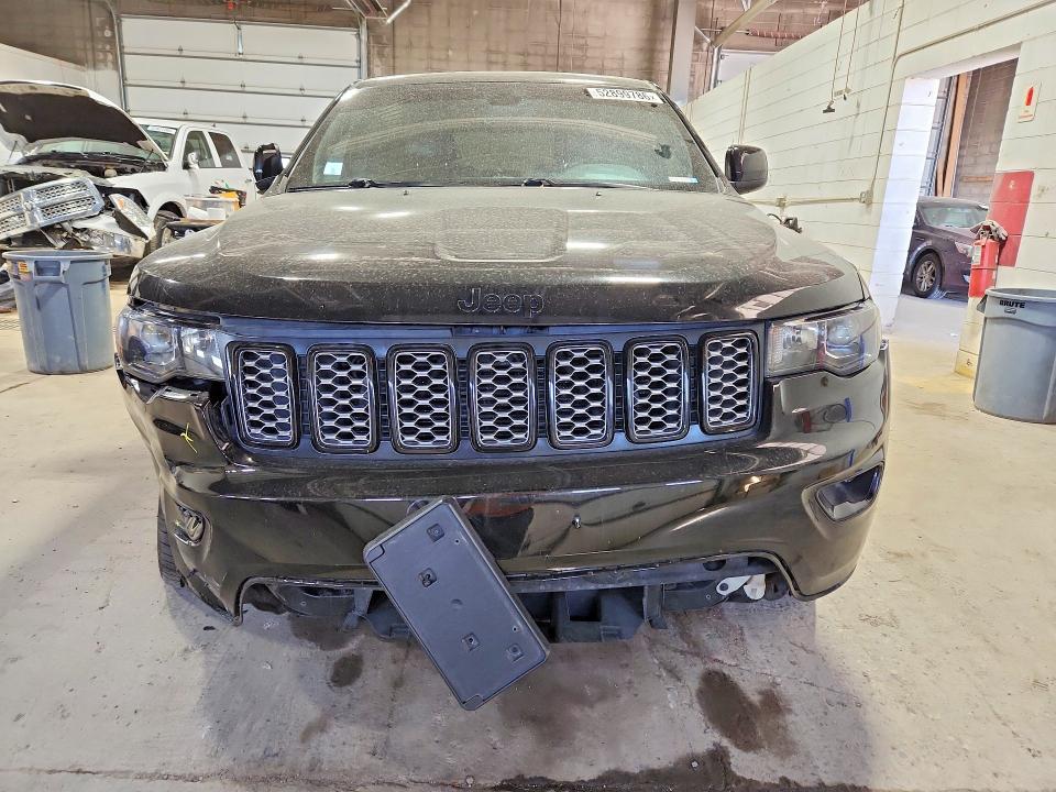 Продажа на аукционе авто 2018 Jeep Grand Cherokee, vin: 1C4RJFAG2JC501779, номер лота: 52899786