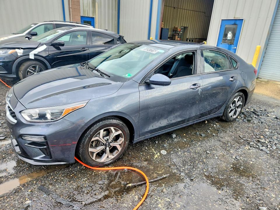 2021 Kia Forte მანქანა იყიდება აუქციონზე, vin: 3KPF24AD0ME313463, აუქციონის ნომერი: 55247316