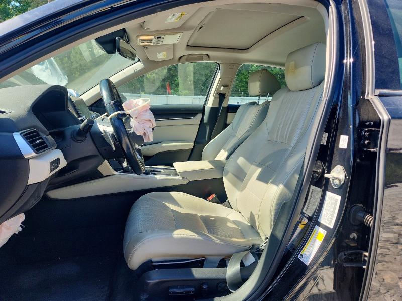 52557386 :رقم المزاد ، 1HGCV1F96JA032913 vin ، 2018 Honda Accord مزاد بيع