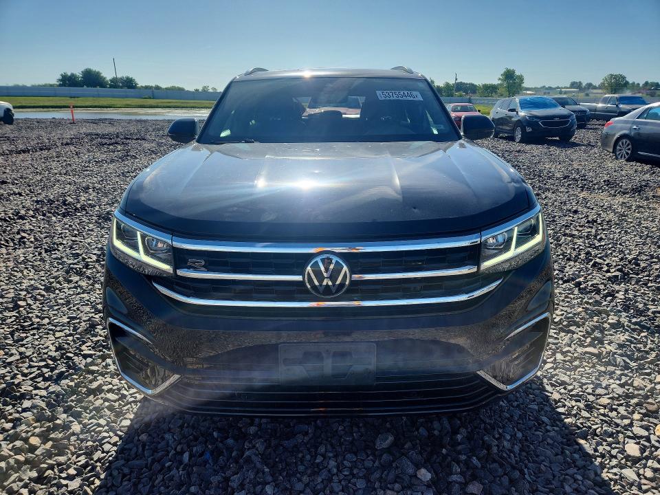 53755446 :رقم المزاد ، 1V2SE2CA9NC225371 vin ، 2022 Volkswagen Atlas مزاد بيع