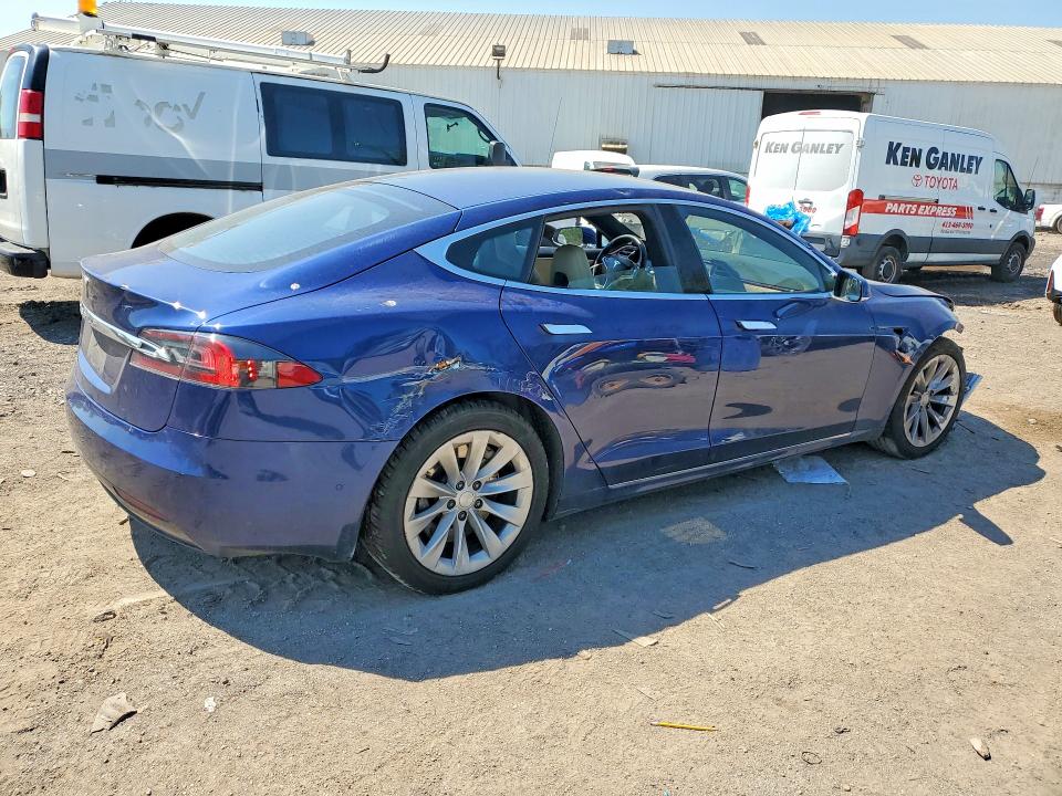 52465726 :رقم المزاد ، 5YJSA1E16GF162580 vin ، 2016 Tesla Model S مزاد بيع