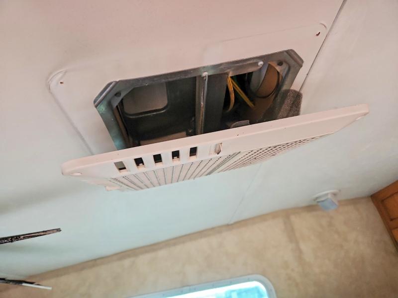 2006 Jayco M-323 Rks მანქანა იყიდება აუქციონზე, vin: 1UJCJ02R261LA0207, აუქციონის ნომერი: 51639166