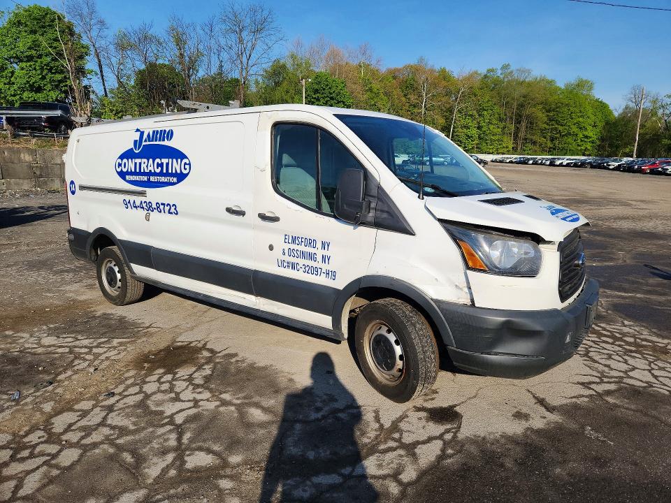52060396 :رقم المزاد ، 1FTYR2YM5HKA85123 vin ، 2017 Ford Transit مزاد بيع
