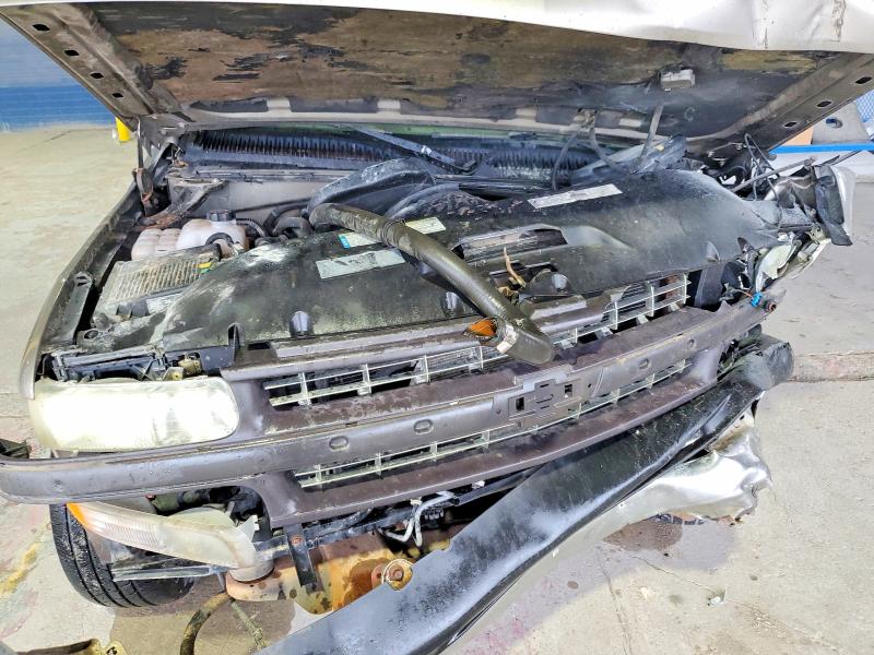 51962246 :رقم المزاد ، 2GCEC19T3Y1310420 vin ، 2000 Chevrolet Silverado مزاد بيع