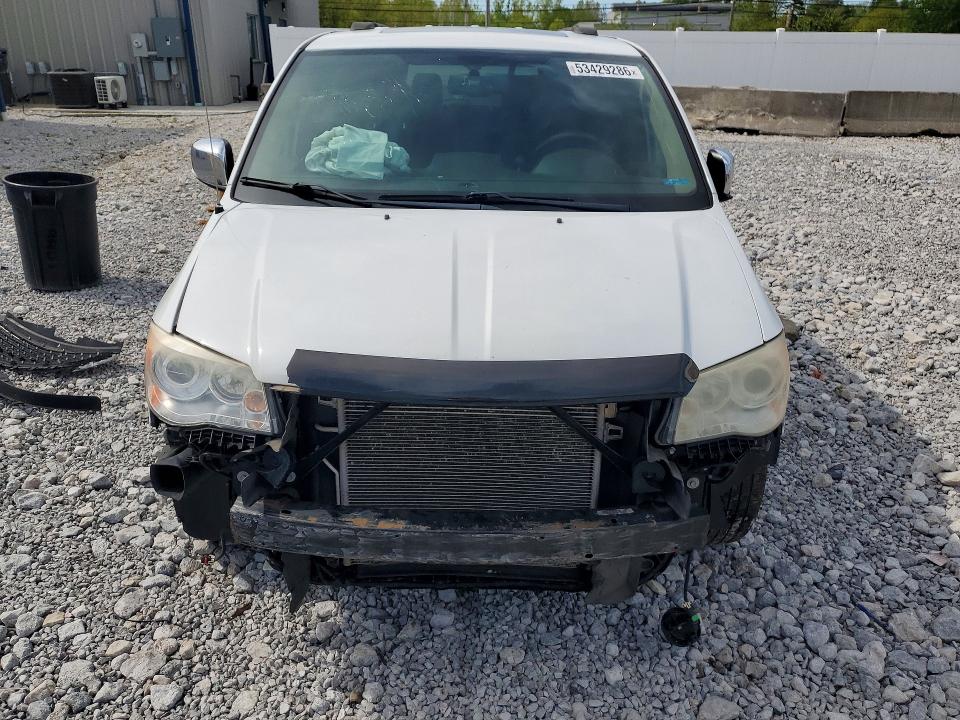 53429286 :رقم المزاد ، 2C4RC1GG3ER277391 vin ، 2014 Chrysler Town & Country مزاد بيع