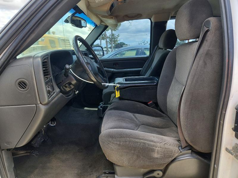 Продаж на аукціоні авто 2005 Chevrolet Silverado, vin: 1GCEC19V25Z284588, номер лоту: 54984766