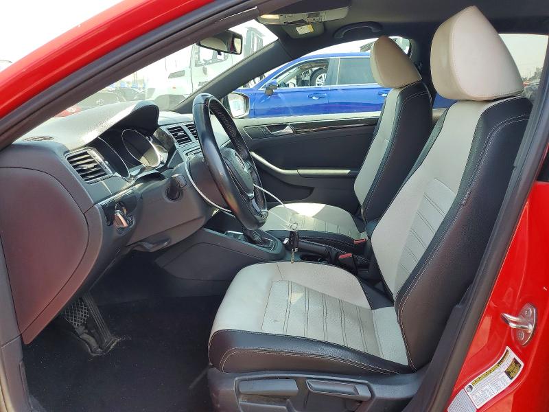 53275626 :رقم المزاد ، 3VWD17AJ5FM225595 vin ، 2015 Volkswagen Jetta مزاد بيع