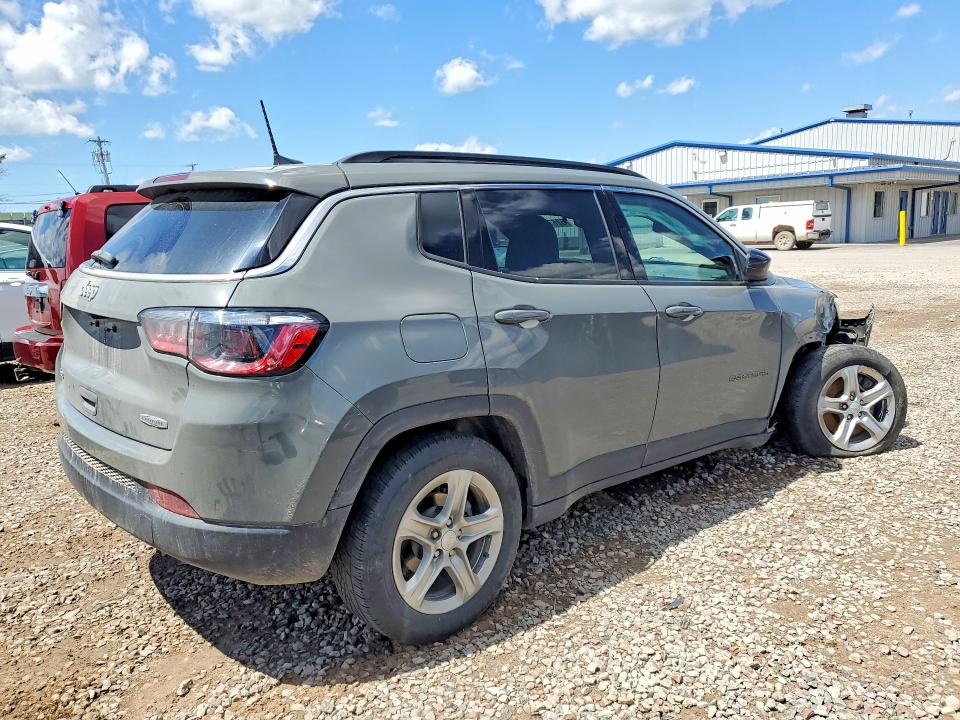 52670556 :رقم المزاد ، 3C4NJDBNXPT546949 vin ، 2023 Jeep Compass مزاد بيع