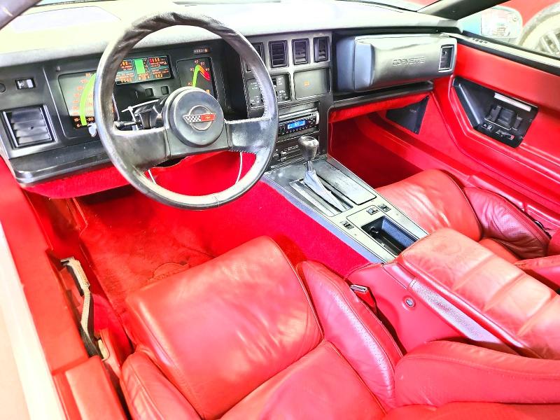 54391486 :رقم المزاد ، 1G1AY0786E5131400 vin ، 1984 Chev Corvette مزاد بيع