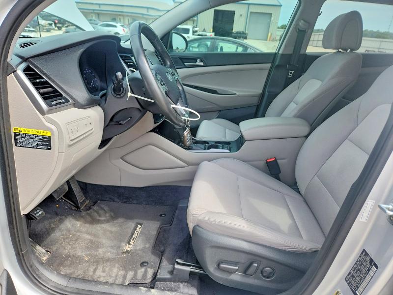 Продаж на аукціоні авто 2018 Hyundai Tucson, vin: KM8J33A28JU743279, номер лоту: 55077306