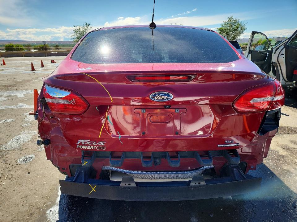 52425476 :رقم المزاد ، 1FADP3F29GL391557 vin ، 2016 Ford Focus مزاد بيع