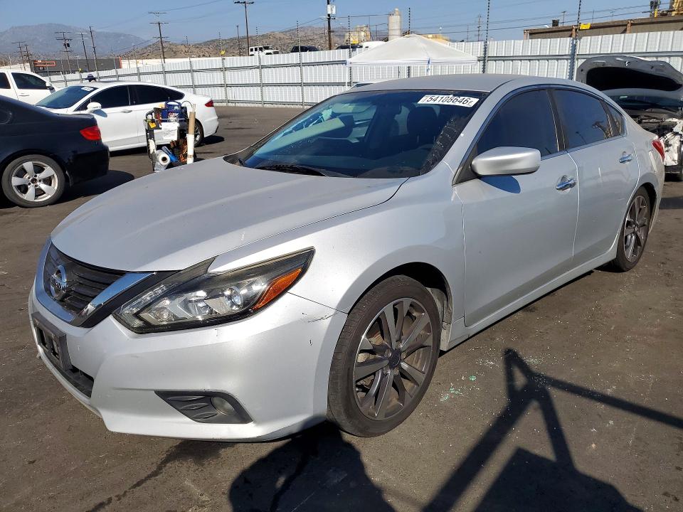 2016 Nissan Altima მანქანა იყიდება აუქციონზე, vin: 1N4AL3AP3GN378194, აუქციონის ნომერი: 54188646
