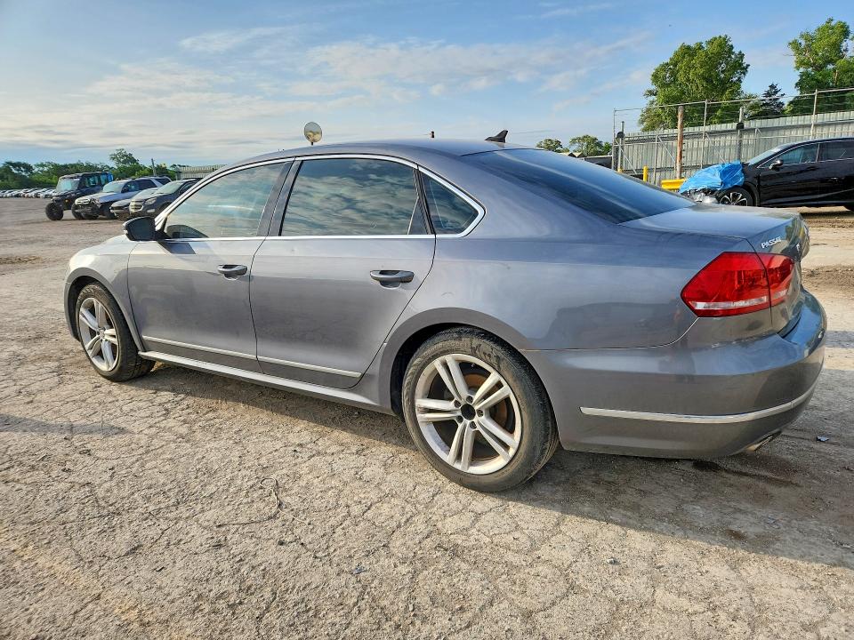 54339146 :رقم المزاد ، 1VWCN7A33DC108131 vin ، 2013 Volkswagen Passat مزاد بيع