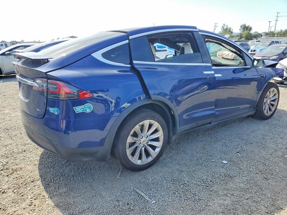2017 Tesla Model X მანქანა იყიდება აუქციონზე, vin: 5YJXCDE23HF054624, აუქციონის ნომერი: 54138686