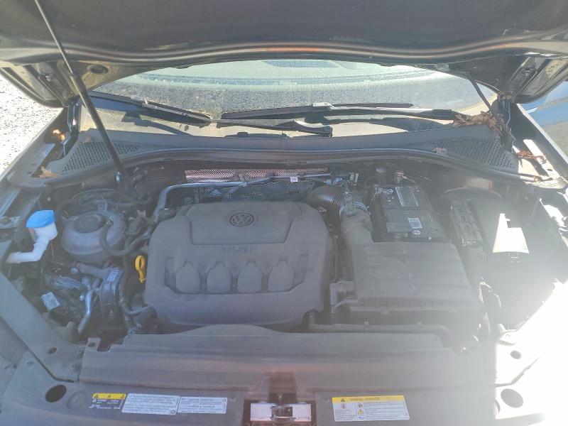 53099386 :رقم المزاد ، 3VV2B7AXXMM094495 vin ، 2021 Volkswagen Tiguan مزاد بيع