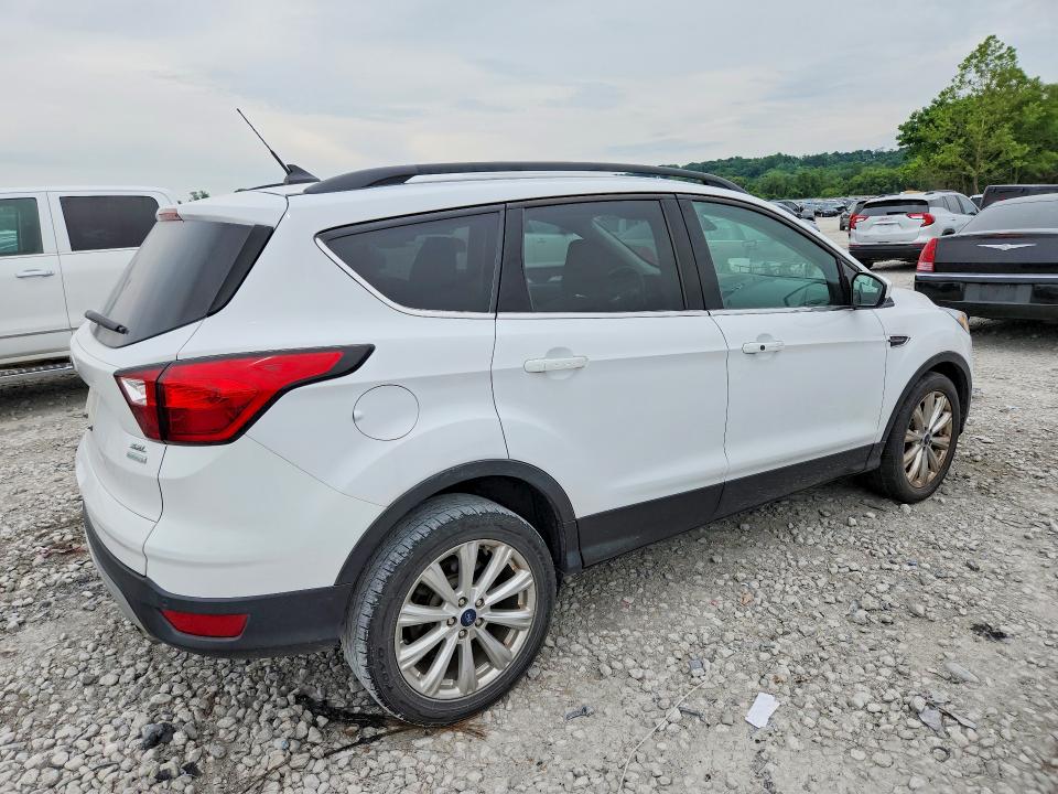 55396756 :رقم المزاد ، 1FMCU0HD8KUA77828 vin ، 2019 Ford Escape مزاد بيع