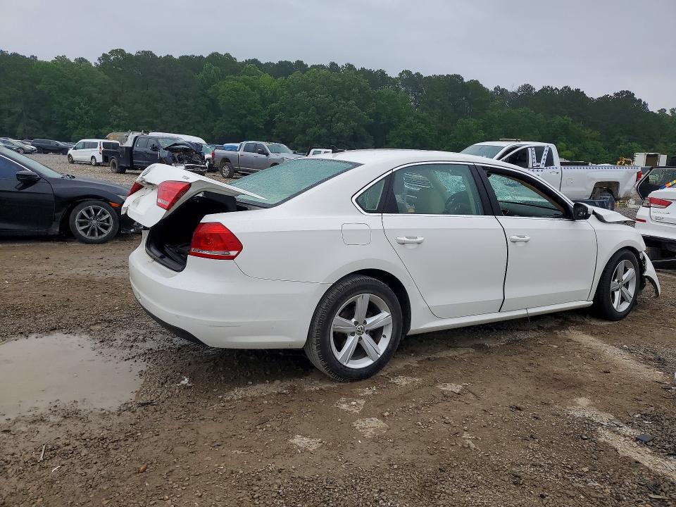 2015 Volkswagen Passat მანქანა იყიდება აუქციონზე, vin: 1VWAS7A36FC083163, აუქციონის ნომერი: 58526116