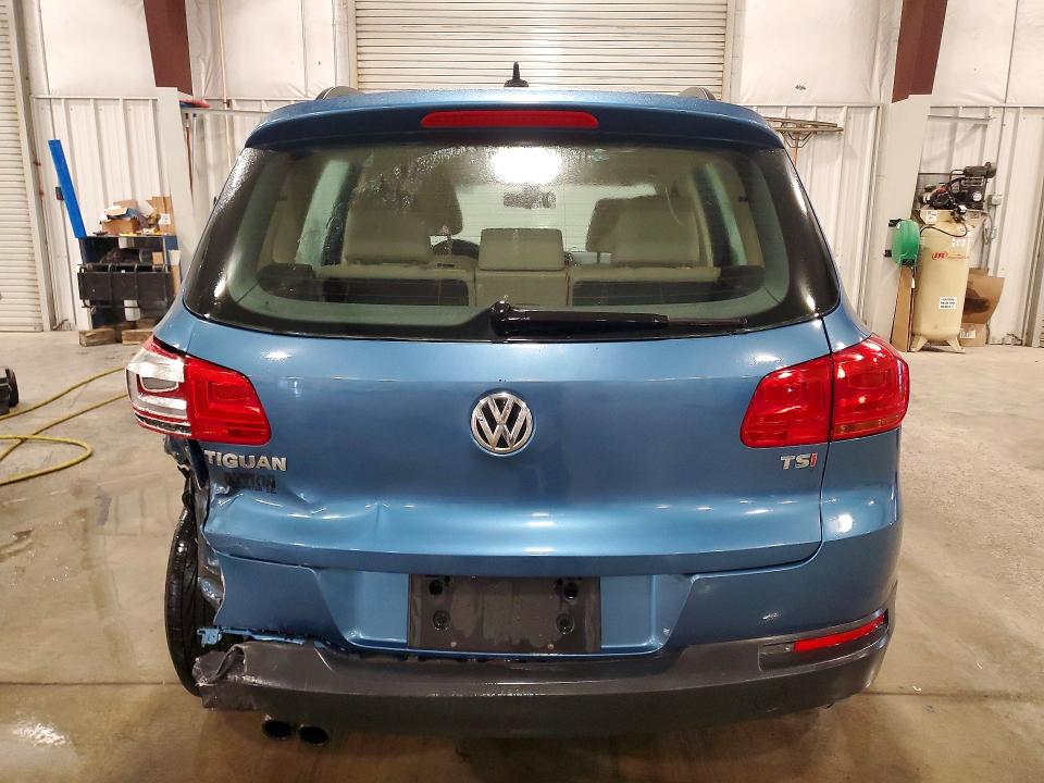 2017 Volkswagen Tiguan მანქანა იყიდება აუქციონზე, vin: WVGBV7AXXHK024090, აუქციონის ნომერი: 54630436