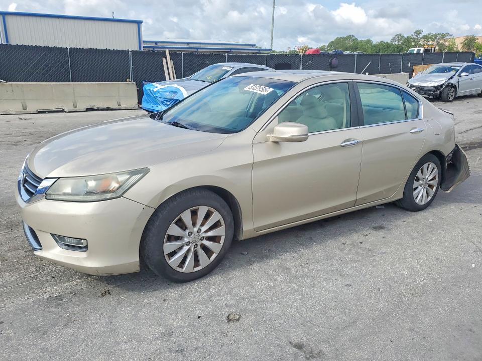 2013 Honda Accord მანქანა იყიდება აუქციონზე, vin: 1HGCR2F79DA147020, აუქციონის ნომერი: 53229506