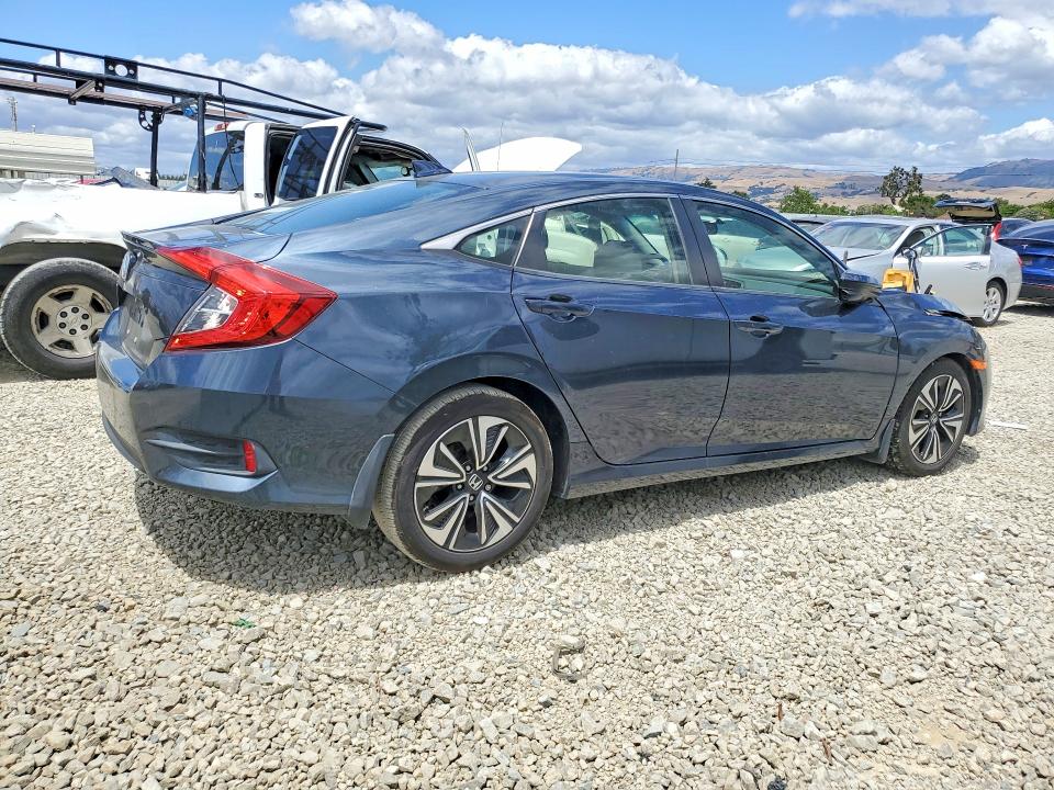 54676966 :رقم المزاد ، JHMFC1F39JX032476 vin ، 2018 Honda Civic مزاد بيع