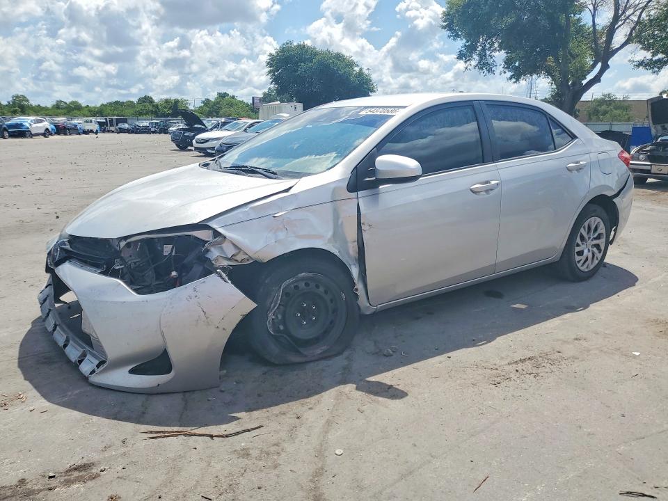 Aukcja sprzedaży 2018 Toyota Corolla, vin: 5YFBURHE0JP821074, numer aukcji: 54370586