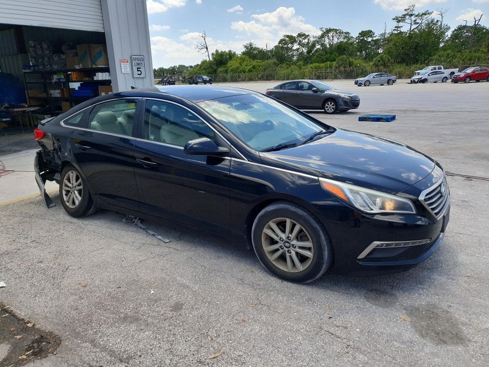 52301126 :رقم المزاد ، 5NPE24AFXFH024098 vin ، 2015 Hyundai Sonata مزاد بيع