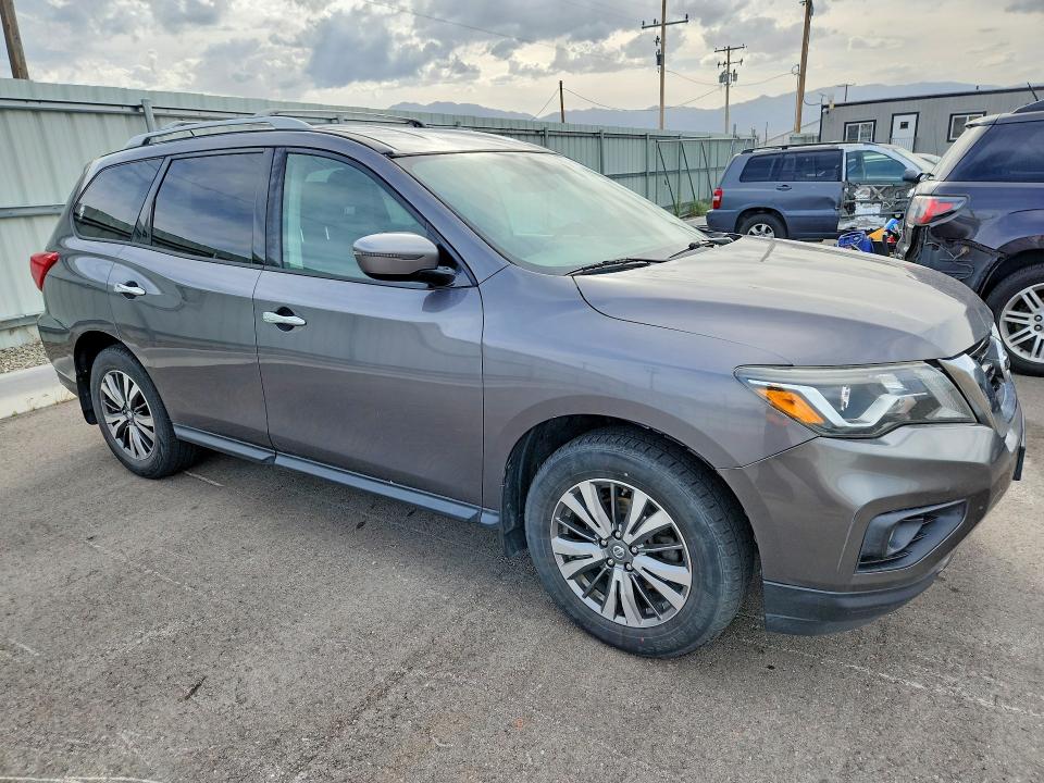 54955366 :رقم المزاد ، 5N1DR2MM8HC624781 vin ، 2017 Nissan Pathfinder مزاد بيع