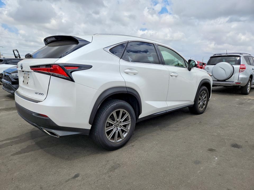 55104616 :رقم المزاد ، JTJYARBZXJ2087988 vin ، 2018 Lexus Nx 300 مزاد بيع