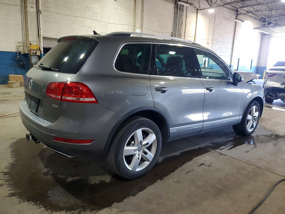 2014 Volkswagen Touareg მანქანა იყიდება აუქციონზე, vin: WVGEP9BP4ED012132, აუქციონის ნომერი: 54163136