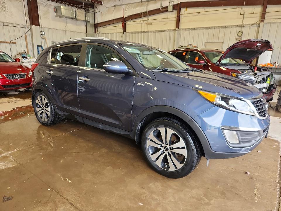 2013 Kia Sportage მანქანა იყიდება აუქციონზე, vin: KNDPCCA25D7370879, აუქციონის ნომერი: 52323636