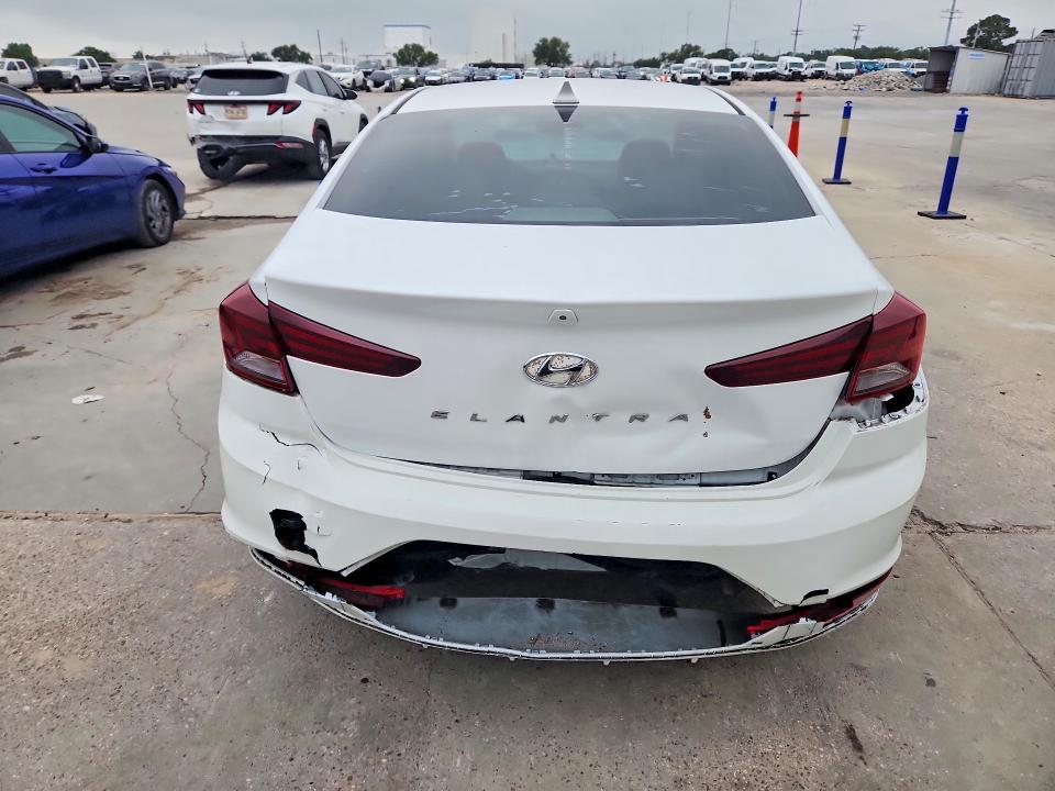 52411976 :رقم المزاد ، 5NPD84LF5KH426158 vin ، 2019 Hyundai Elantra مزاد بيع