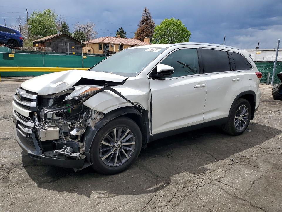 51651866 :رقم المزاد ، 5TDJZRFH8KS584899 vin ، 2019 Toyota Highlander مزاد بيع
