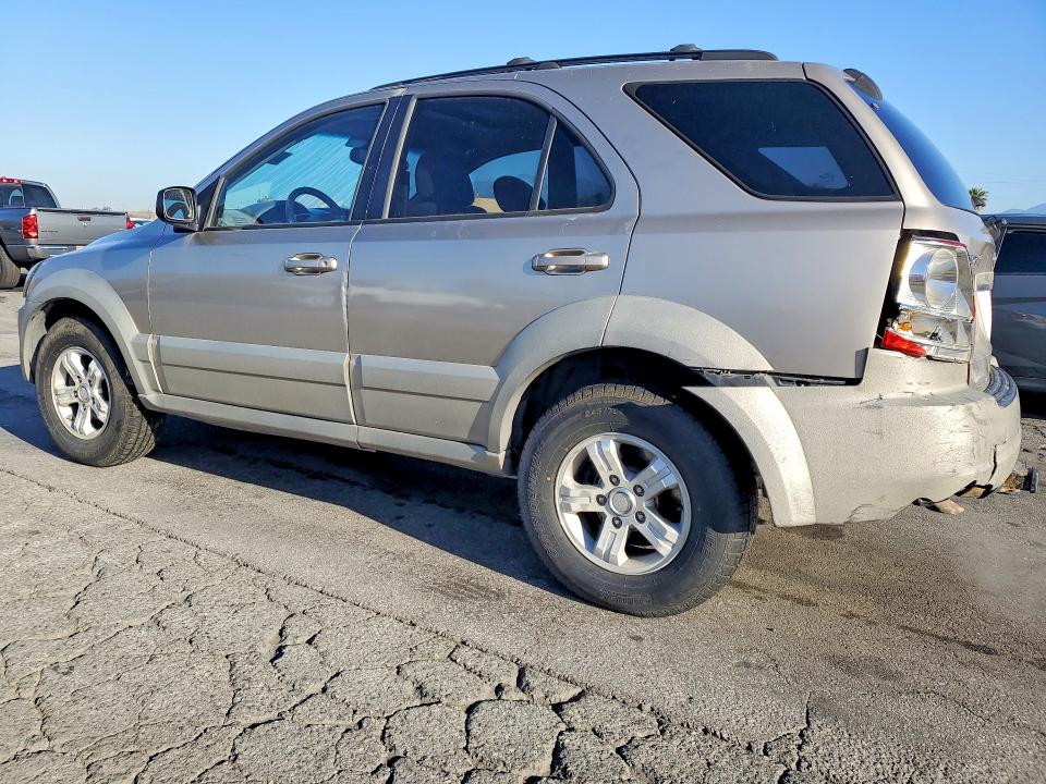 2005 Kia Sorento მანქანა იყიდება აუქციონზე, vin: KNDJD733755365017, აუქციონის ნომერი: 52536956